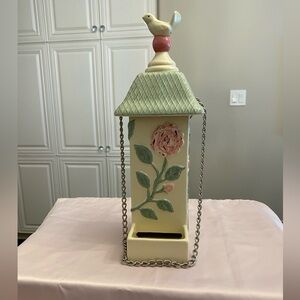 VINTAGE SHABBY CHIC BIRD FEEDER IN CREAM, PINK AND GREEN DISTRESSED COLOURS